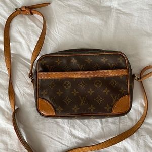 Louis Vuitton Trocadero 23